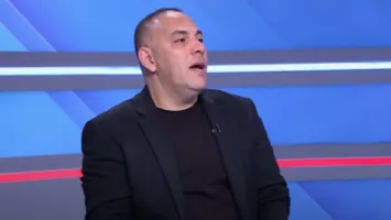 أحمد بلال يفجرها: صدارة الزمالك "وهمية".. والأهلي فرط في مضاعفة النتيجة