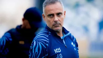 بعد هزائم الفتح.. هل اقترب جوميز من قيادة الأهلي؟