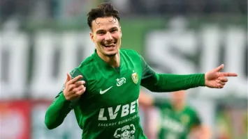 تحرك جديد من الأهلي بشأن المهاجم الفلسطيني أسد الحملاوي