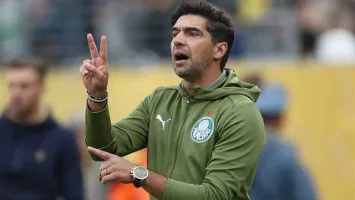 وكيل فيريرا يحسم جدل مستقبله مع بالميراس ومفاوضات الأهلي