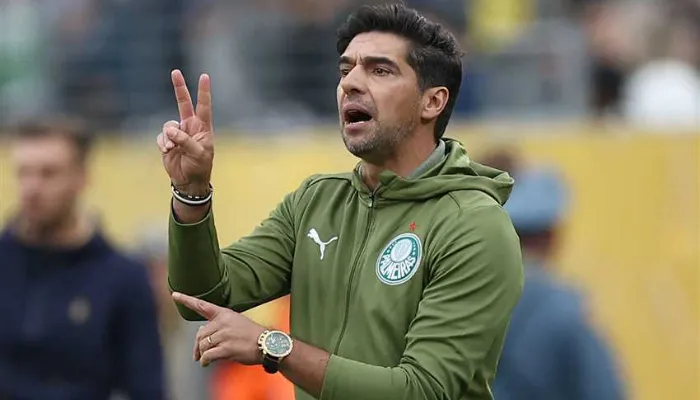 وكيل فيريرا يحسم جدل مستقبله مع بالميراس ومفاوضات الأهلي