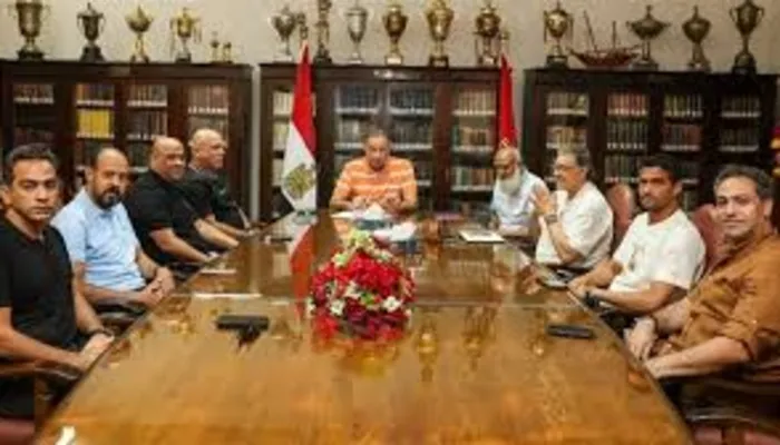 خاص| اجتماع عاجل في الأهلي لحسم هوية المدرب الجديد