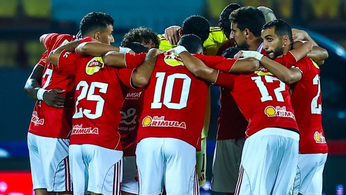 لاعب الأهلي السابق يقترب من العودة إلى الدوري المصري بعد فشل الاحتراف الأوروبي
