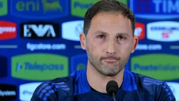 هل يقترب الأهلي من مدرب عالمي؟.. مفاجأة بشأن موقف تيديسكو