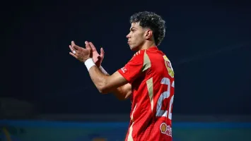 مفاجأة صادمة حول موقف إمام عاشور في مباراة الأهلي وإنبي