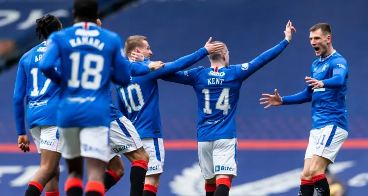 رينجرز الاسكتلندي يراقب صفقة الأهلي الشتوية