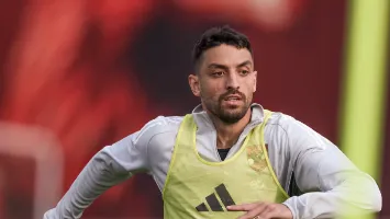 طاهر محمد طاهر مفتاح صفقة الأهلي الهجومية في يناير