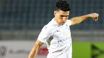 خطوة رسمية من المصري تقرب محمد مخلوف من الأهلي