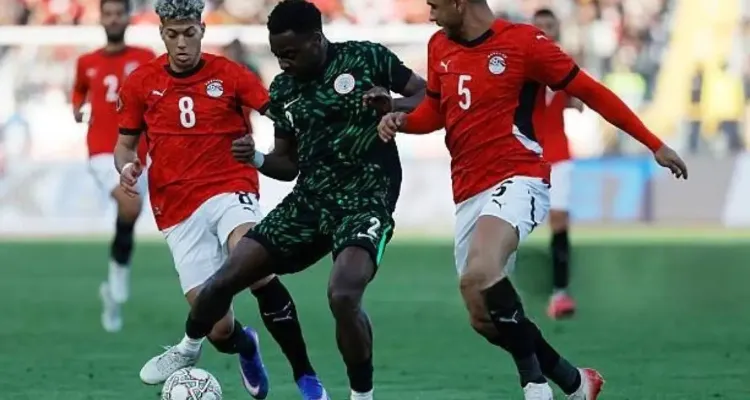 تقييم لاعبي الأهلي في خسارة منتخب مصر أمام نيجيريا.. إمام عاشور الأفضل