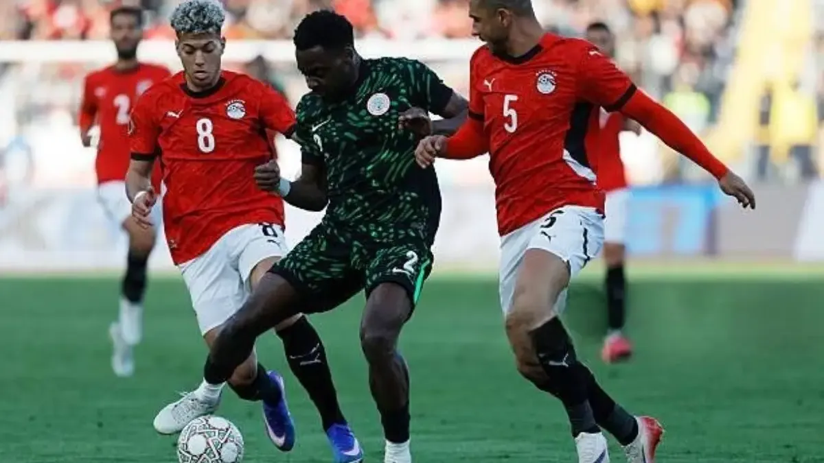تقييم لاعبي الأهلي في خسارة منتخب مصر أمام نيجيريا.. إمام عاشور الأفضل