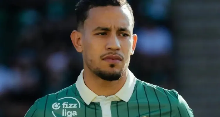 رد صادم من جيور المجري على أنباء مفاوضات الأهلي مع أحمد نذير بن بوعلي