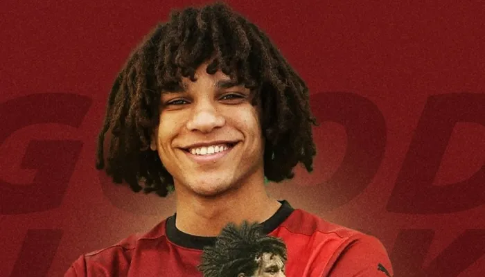 اتفاق مختلف على الورق.. ماذا فعل الأهلي في صفقة سيراميكا التبادلية؟