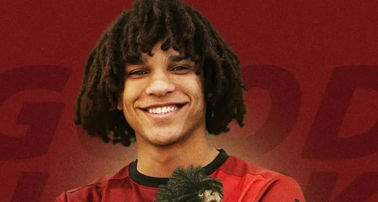 اتفاق مختلف على الورق.. ماذا فعل الأهلي في صفقة سيراميكا التبادلية؟