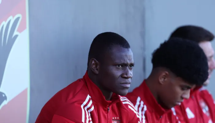 بنود مالية وملحق تعاوني.. التفاصيل الكاملة لعرض فالنسيا لضم أليو ديانج