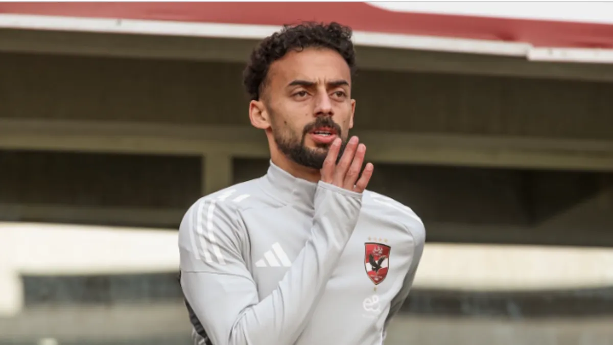 مهلة أخيرة من الأهلي.. تطورات جديدة في ملف تجديد عقد أحمد عبد القادر