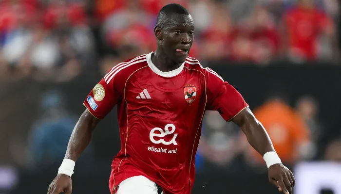 الأهلي يخطر ديانج برفض عرض فالنسيا رسميًا.. ورد فعل اللاعب