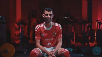 "هدفي الفوز بالبطولات".. بلعمري يكشف دور مرتجي وبن شرقي في انتقاله إلى الأهلي