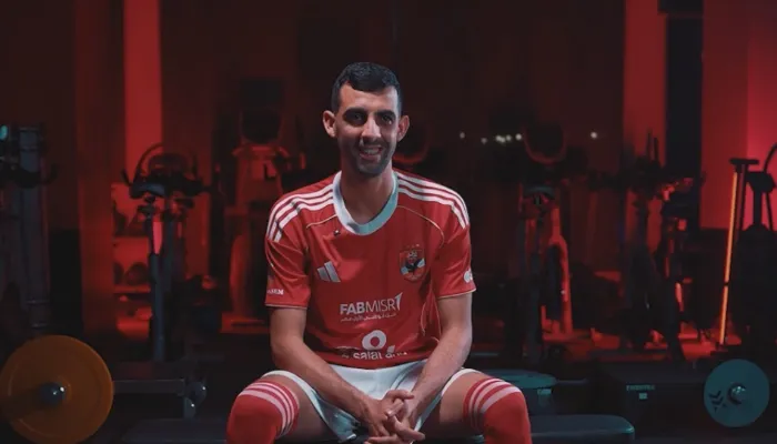 "هدفي الفوز بالبطولات".. بلعمري يكشف دور مرتجي وبن شرقي في انتقاله إلى الأهلي