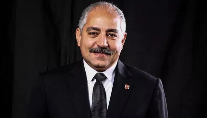 العامري فاروق.. سيرة مسؤول أحب الأهلي حتى آخر نبض