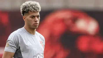 خاص.. عرض سعودي قد يعجل برحيل إمام عاشور بعد أزمته مع الأهلي