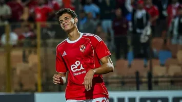 قبل نهاية الإعارة.. بند يضمن انتقال حمزة عبد الكريم نهائيًا من الأهلي إلى برشلونة