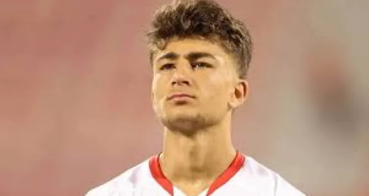 "غير محترف".. والد عودة الفاخوري يهاجم بيراميدز بعد فشل الصفقة