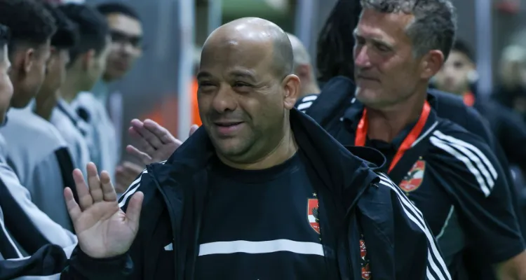 "مبادئ الأهلي لا تُساوم".. وليد صلاح الدين يحسم موقف عقوبة إمام عاشور