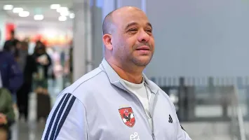 اسم قديم يعود للحسابات.. الأهلي يصارع بيراميدز على صفقة قوية في يناير