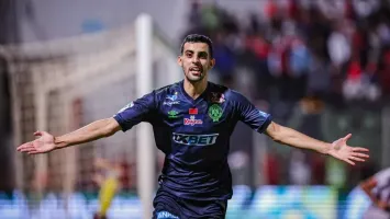 خطوة جديدة من الرجاء المغربي تقرب يوسف بلعمري من الأهلي