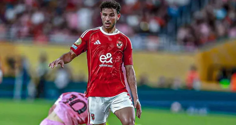 قرار نهائي داخل الأهلي بشأن عودة حمدي فتحي في يناير