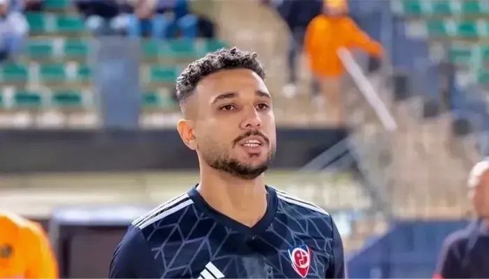 لاعب الإسماعيلي يعطل انضمام هادي رياض إلى الأهلي