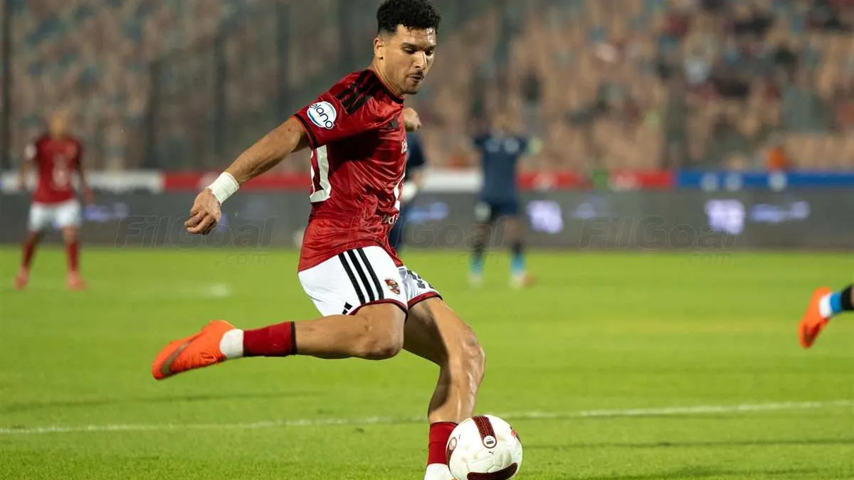 14 دقيقة تاريخية.. أرقام منصف بقرار في مباراة الأهلي والزمالك