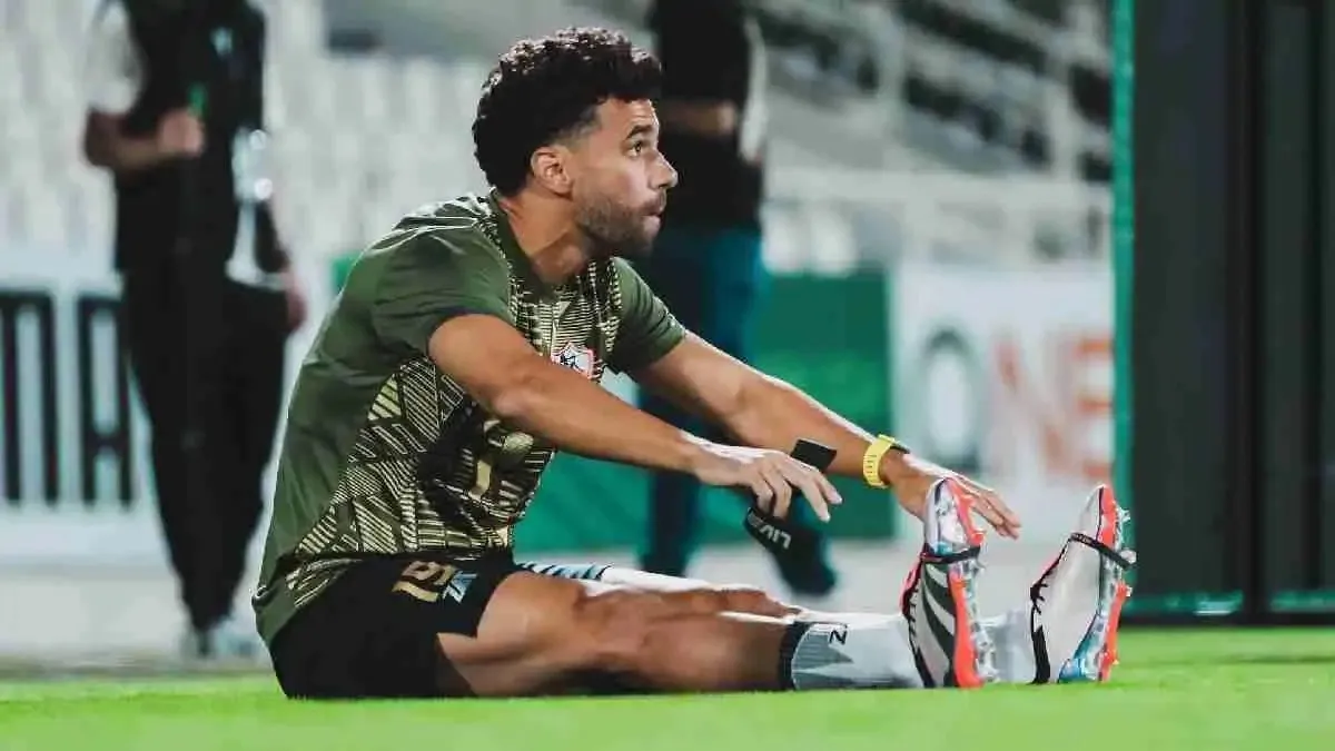 قد يكمل الثلاثية.. نجم الأهلي على خطى عبد الله السعيد