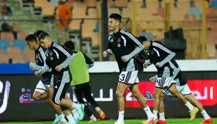 الأهلي يخير لاعبه بين الموافقة على سقف الرواتب أو الرحيل النهائي