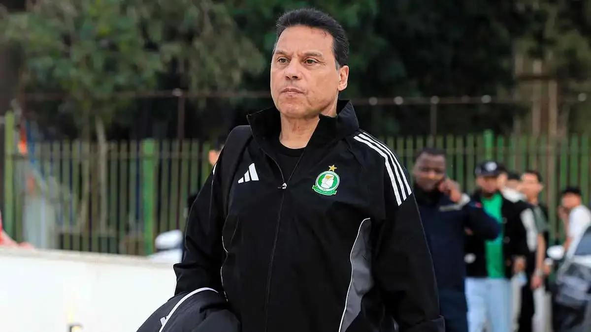 حسام البدري يرد على أنباء تحركات أهلي طرابلس لضم لاعبي الأهلي