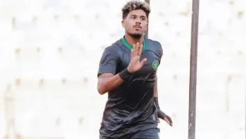بعد الخسارة أمام الأهلي.. مدرب مودرن سبورت يكشف موقفه من رحيل محمود ممدوح