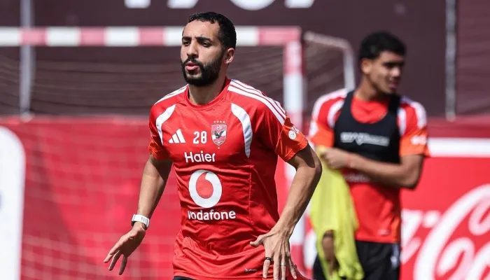 مشاركة مزدوجة.. عموتة يختبر كريم فؤاد في ودية الأهلي ومصر المقاصة