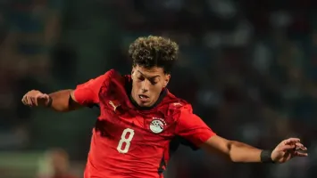 سبب استبدال إمام عاشور في مباراة مصر وجنوب إفريقيا