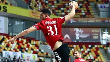 الأهلي يهزم بترو أتليتكو ويتأهل إلى نصف نهائي بطولة إفريقيا لكرة اليد