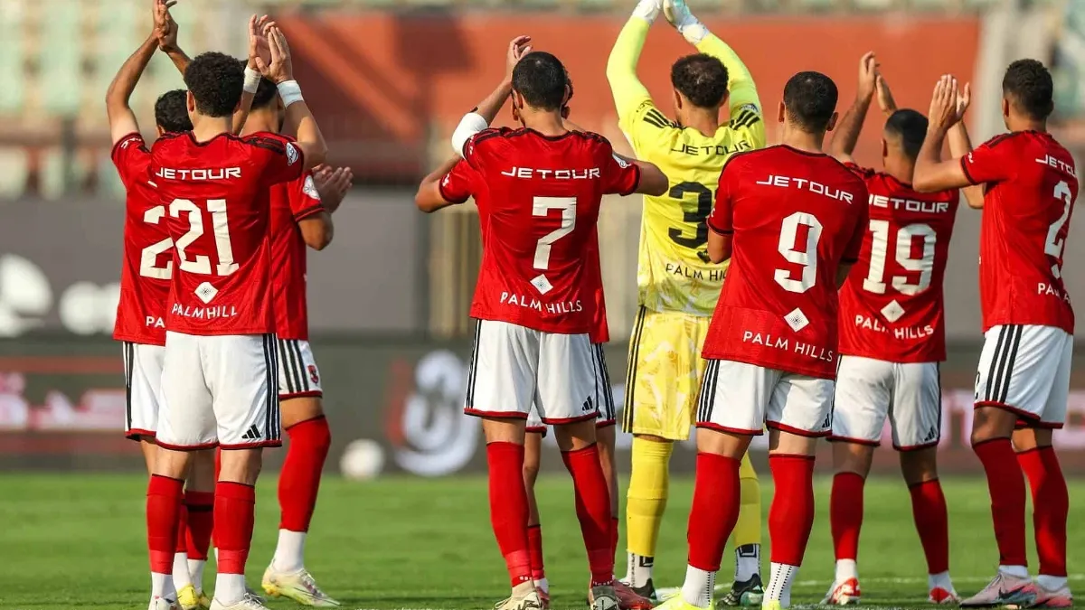 مرشح جديد لتدعيم دفاعات الأهلي في يناير