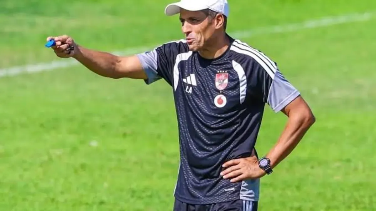 قبل قمة الأهلي والزمالك .. نتائج عموتة في ديربيات مشواره التدريبي