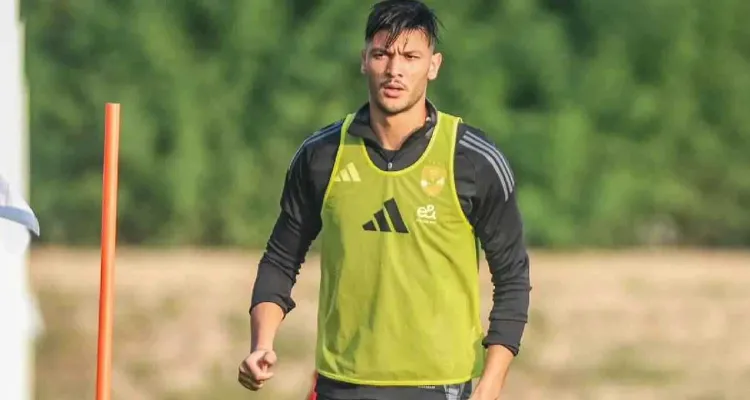 موقف الأهلي القانوني في أزمة أشرف داري.. خبير لوائح يكشف