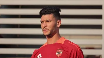 حل جديد داخل الأهلي لأزمة أشرف داري.. تفاصيل مثيرة