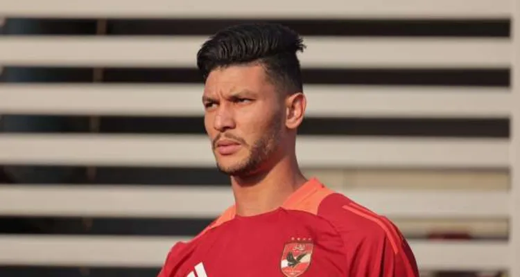 حل جديد داخل الأهلي لأزمة أشرف داري.. تفاصيل مثيرة