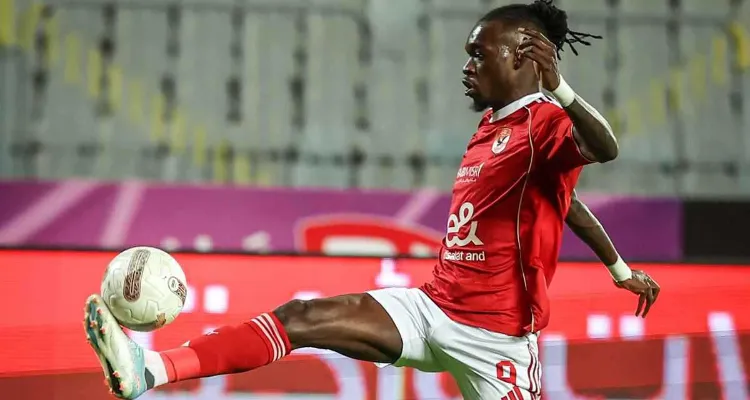 بين الانتقادات والأرقام.. ماذا قدم آيلتسين كامويش مع الأهلي حتى الآن؟