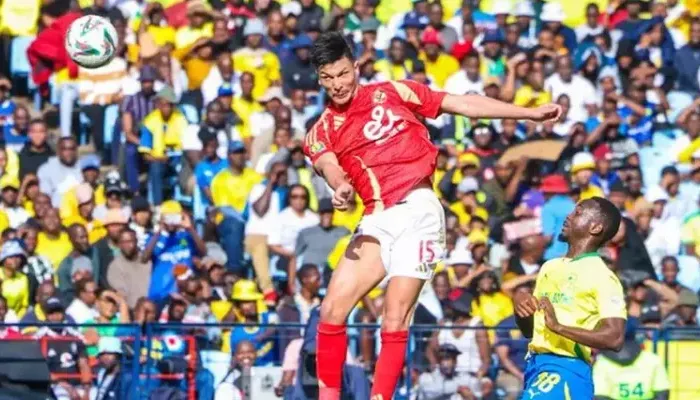 عرضان أوروبيان ينقذان الأهلي من أزمة أشرف داري