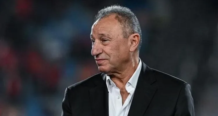 فيديو | محمود الخطيب ومصطفى يونس وجها لوجه.. تصرف غير متوقع