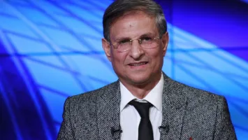 فيديو | مصطفى يونس يوجه رسالة باكية إلى الأهلي ومحمود الخطيب