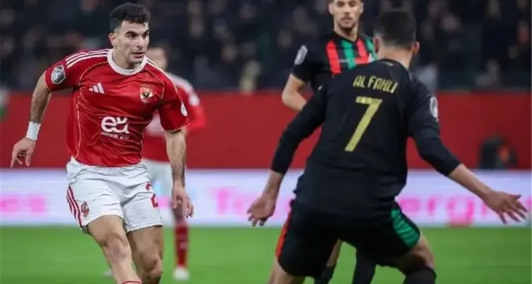 الأهلي أمام مهمة حسم الصدارة الليلة.. سيناريوهات مثيرة قبل مباراة الجيش الملكي