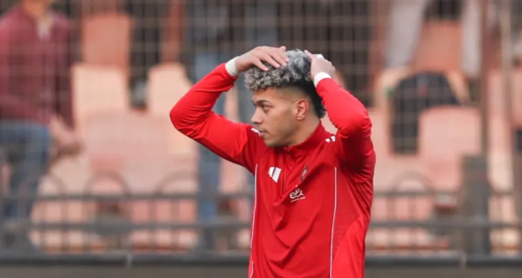 بمساعدة وليد صلاح الدين .. إمام عاشور يعتذر لجماهير الأهلي خلال مواجهة الجيش الملكي